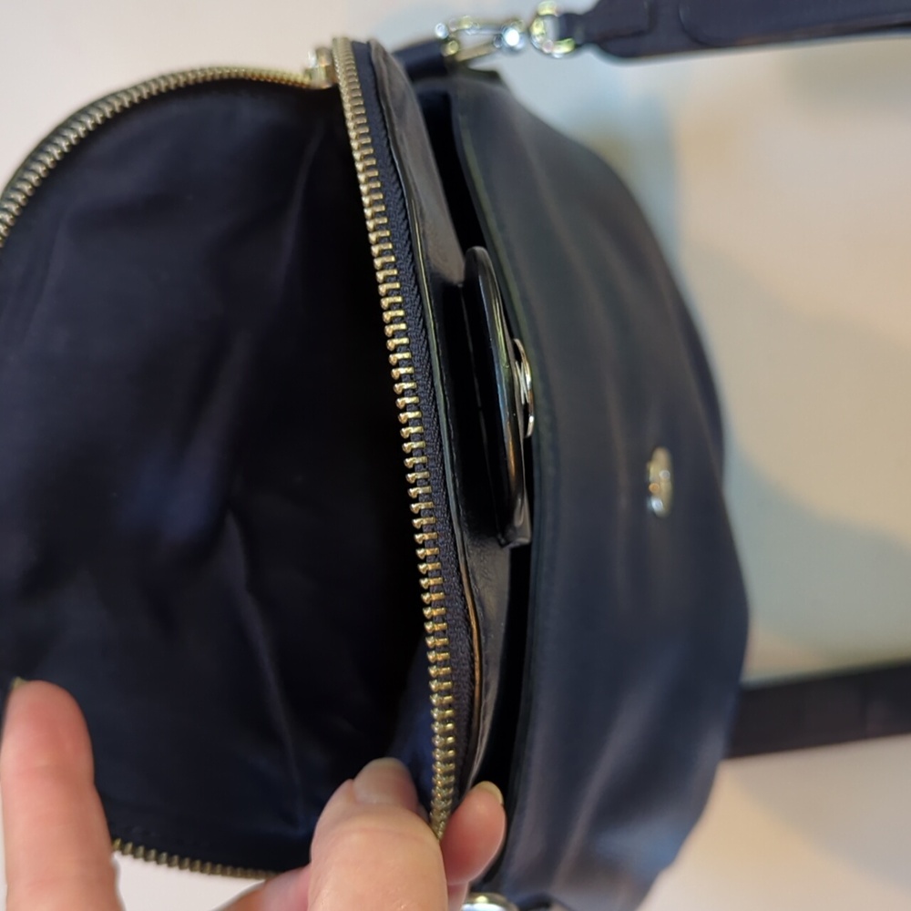 Marc by Marc Jacobs, Navy Blue Leather Crossbody Bag - Picture 9 of 10